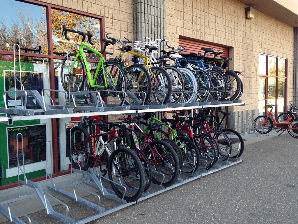 rastrelliere per biciclette a due piani