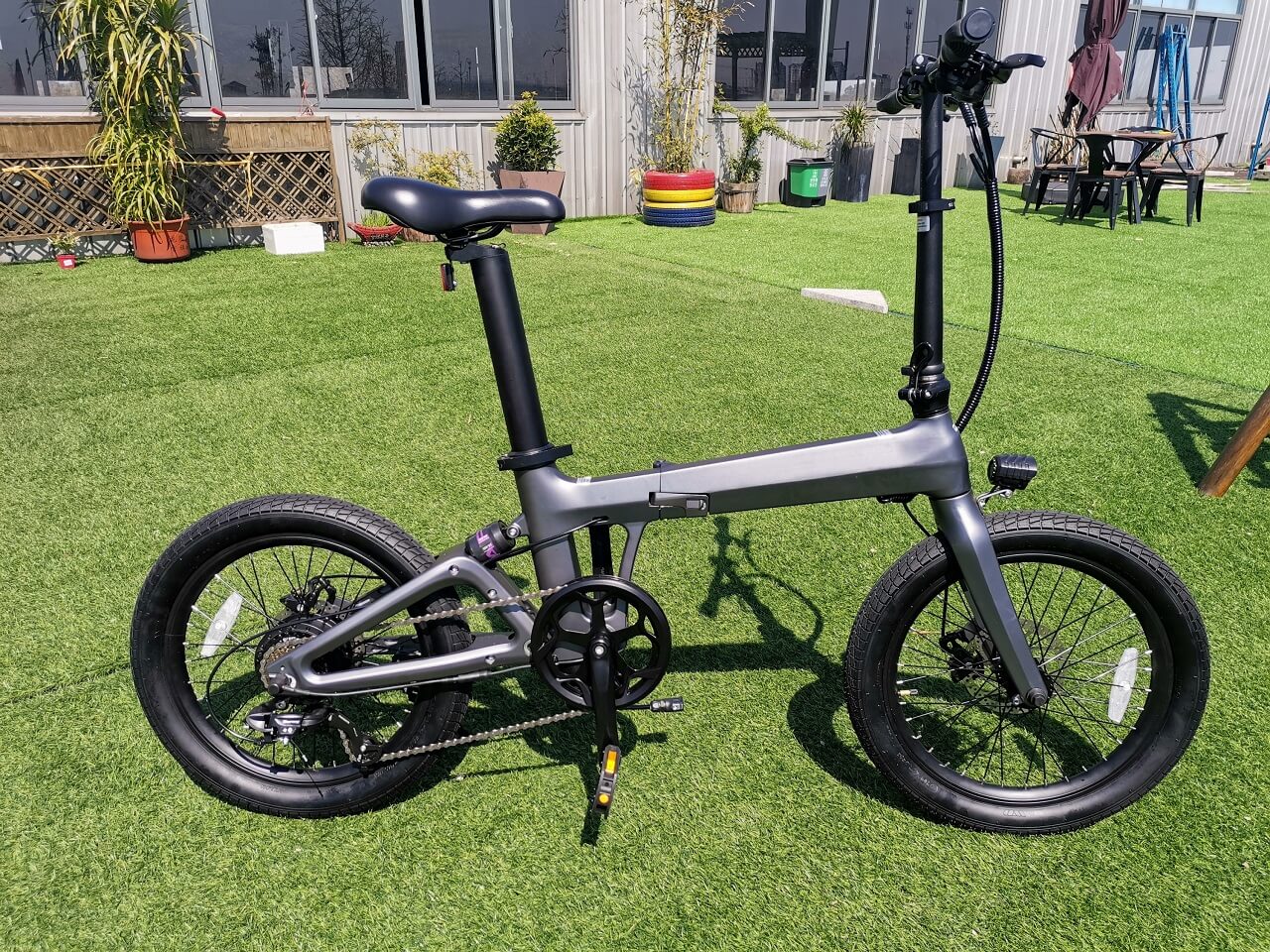 Bicicleta elétrica dobrável de magnésio