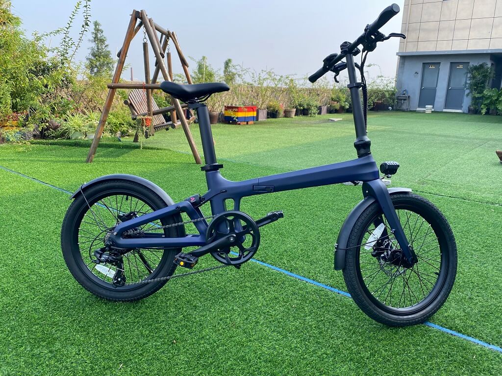 elektrisk kolfibercykel